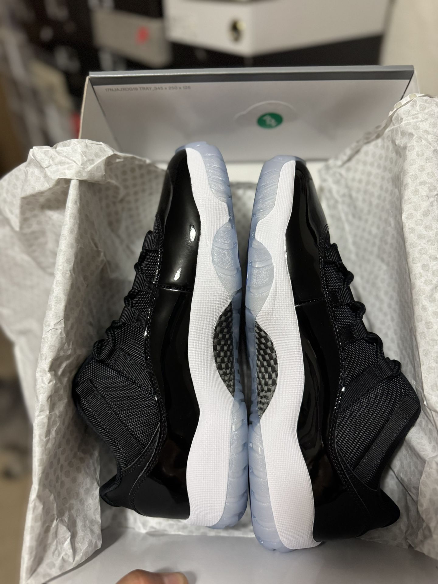 Air Jordan 11 Low Space Jam