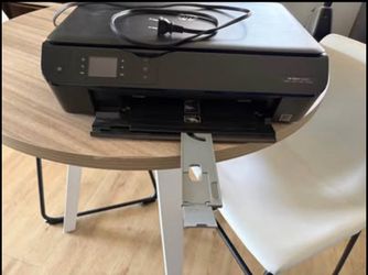 HP ENVY 4500 Wireless All-in-One Printer (Nearly full cartridges)