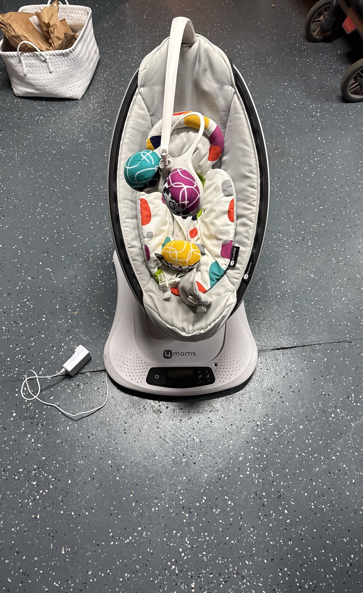4moms Baby Swing Mamaroo
