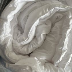 Queen Size Duvet Comforter Insert 