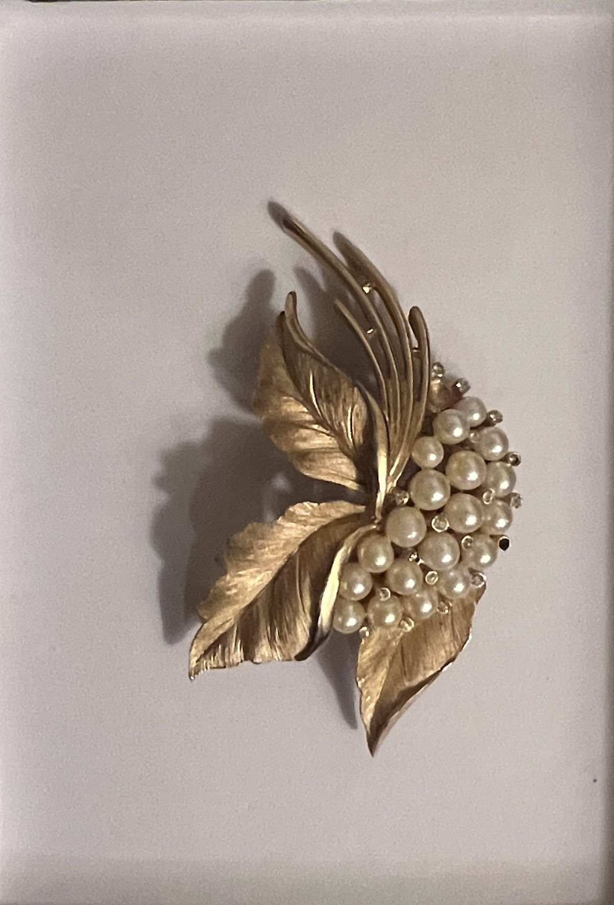 Vintage Susan Caplan Crown Trifari Brooch