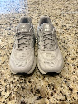 New Balance Women's Fresh Foam X 880v15 Running Shoes