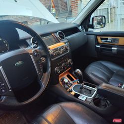 2013 Land Rover LR4