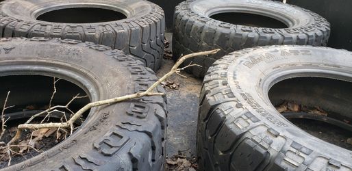 Set od tires