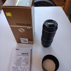 Nikon 70-200 f4 G AF-S VR Lens- Near Mint- US model - $500