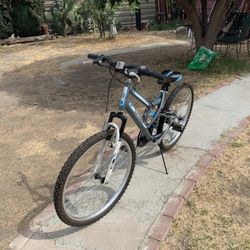 Huffy Trail Runner Kolo 18 Speed Brand New 