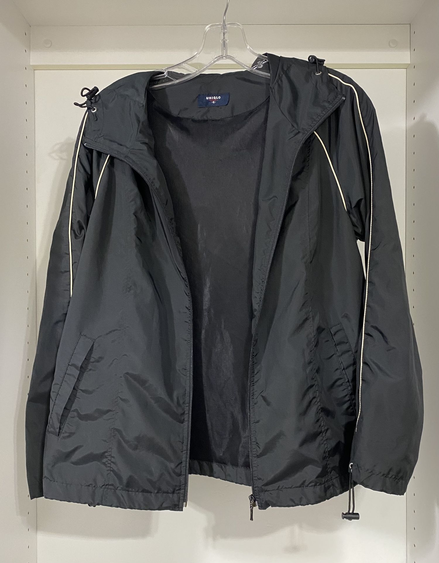 Uniqlo Windbreaker 
