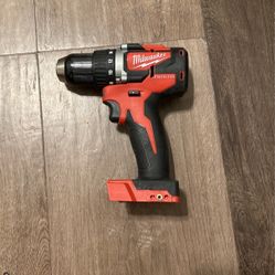 Milwaukee M18 Drill Driver 