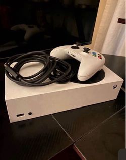 🔥 Xbox Series S 1 TB Digital Edition (White) + White Wireless Controller 🔥