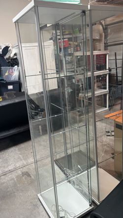 3 pieces  glass shelfs displays