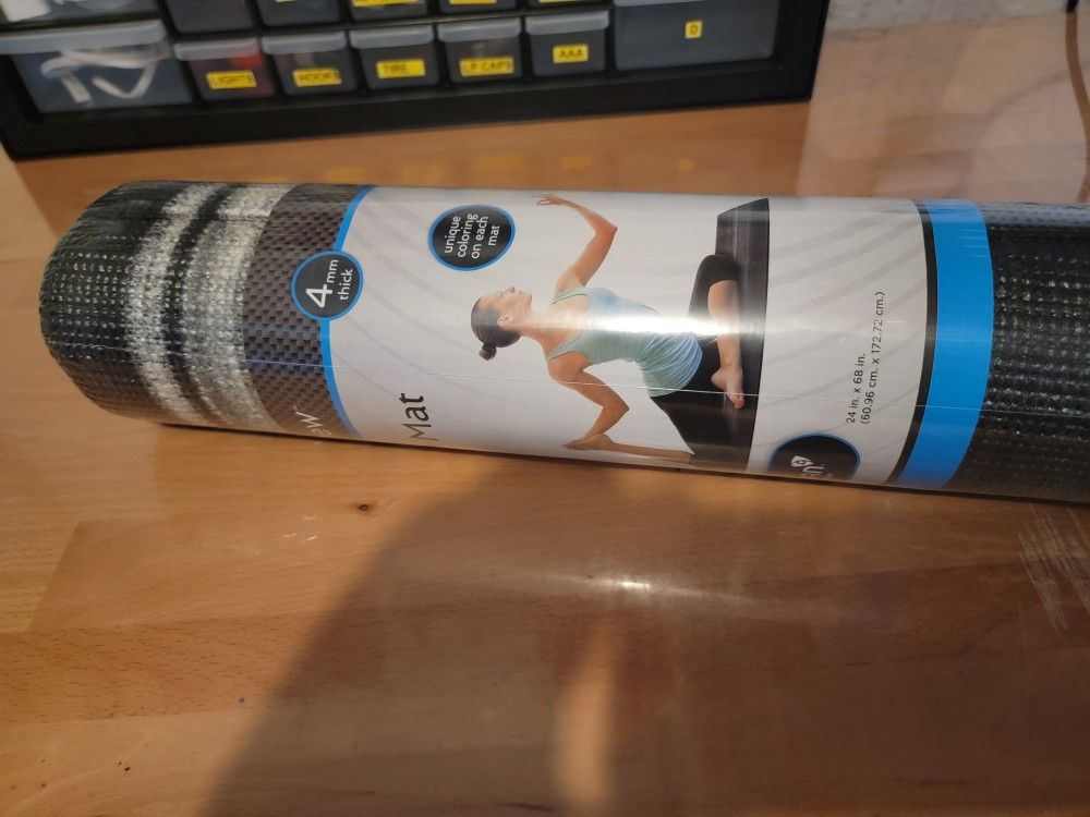 Ombre Yoga Mat 24x86 New