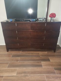 SOLID WOOD DRESSER AND NIGHT STANDS (3) TOTAL PIECES