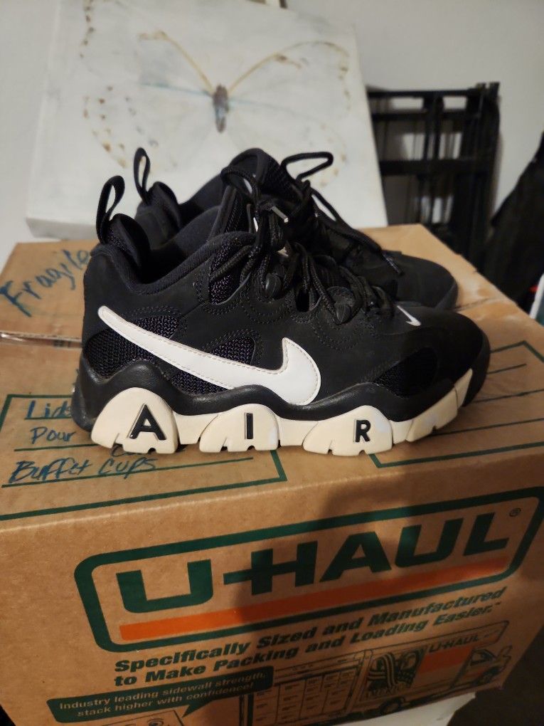NIKE Barrage 4Y