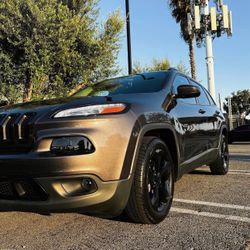 2018 Jeep Cherokee Latitude