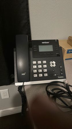 Yealink T41 S VoIP phone