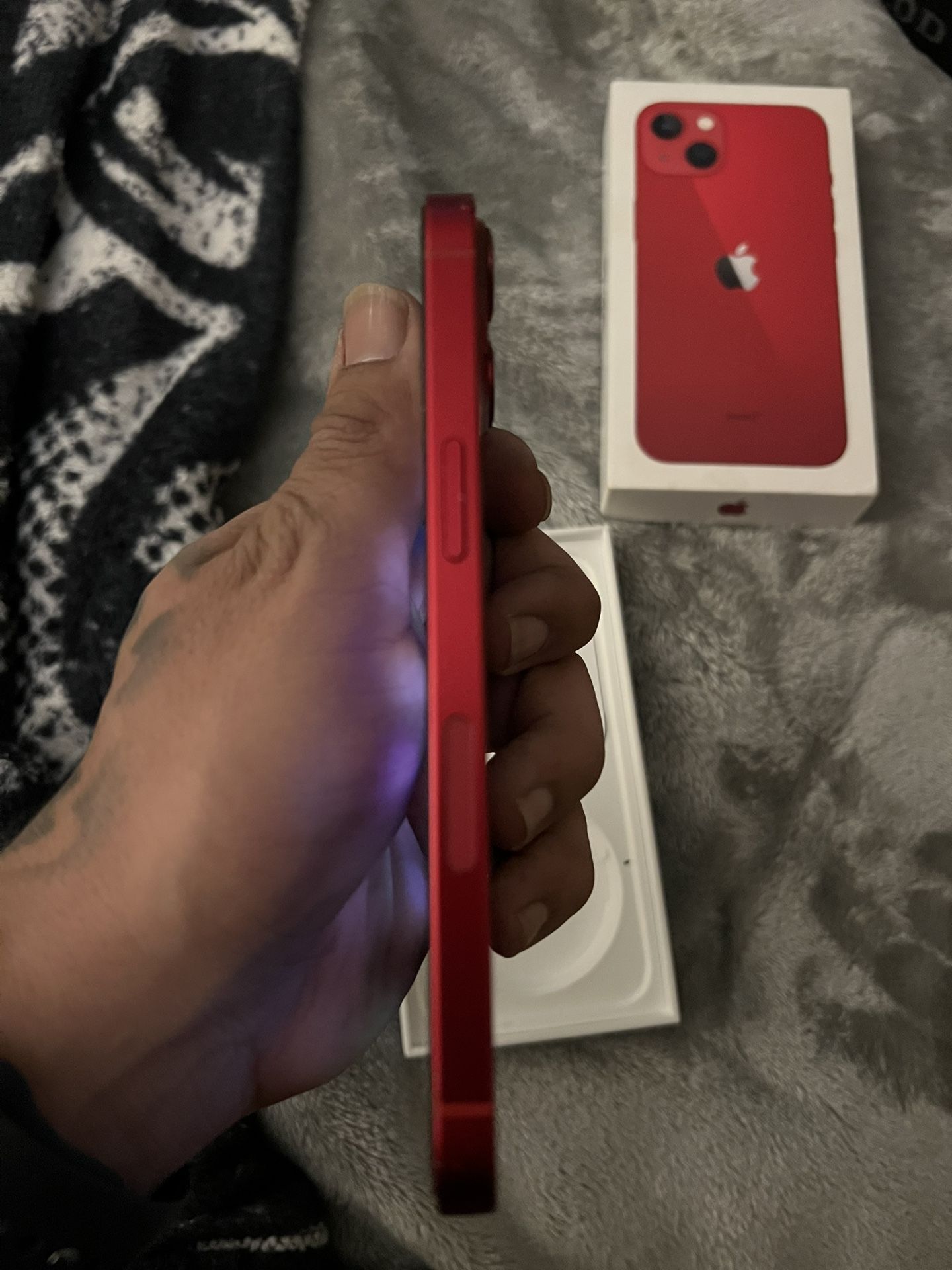 iPhone 13 Red 128g Factory Unlocked