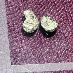 Two nice natural gold nuggets 1.11 g