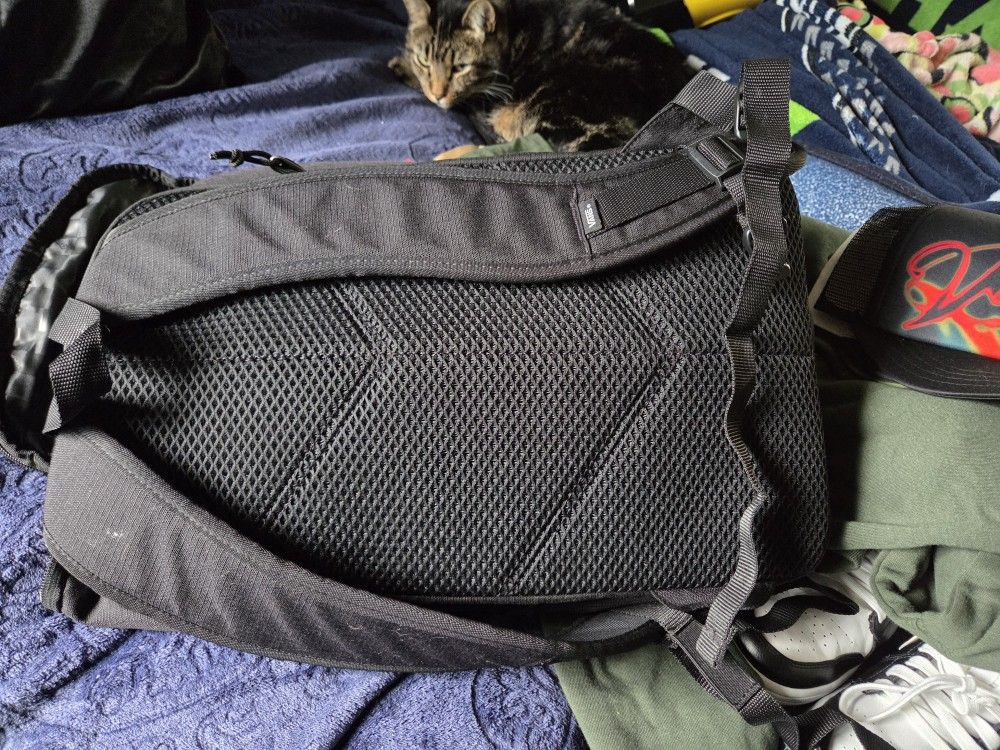 Vans Backpack New 25$