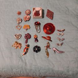 Brooches & Pins