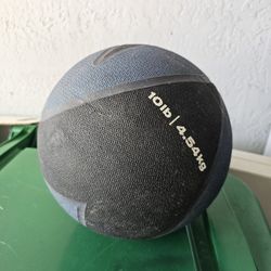 Nike 10lb Medicine Ball 