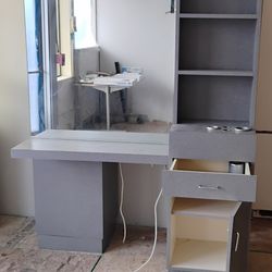 💇🏽‍♀️ Double-Sided Salon Styling Booth