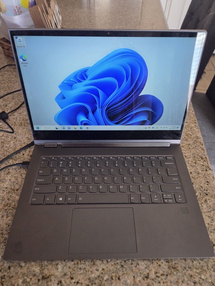 Lenovo Yoga C930 2in1 Touchscreen laptop - Intel Core i7