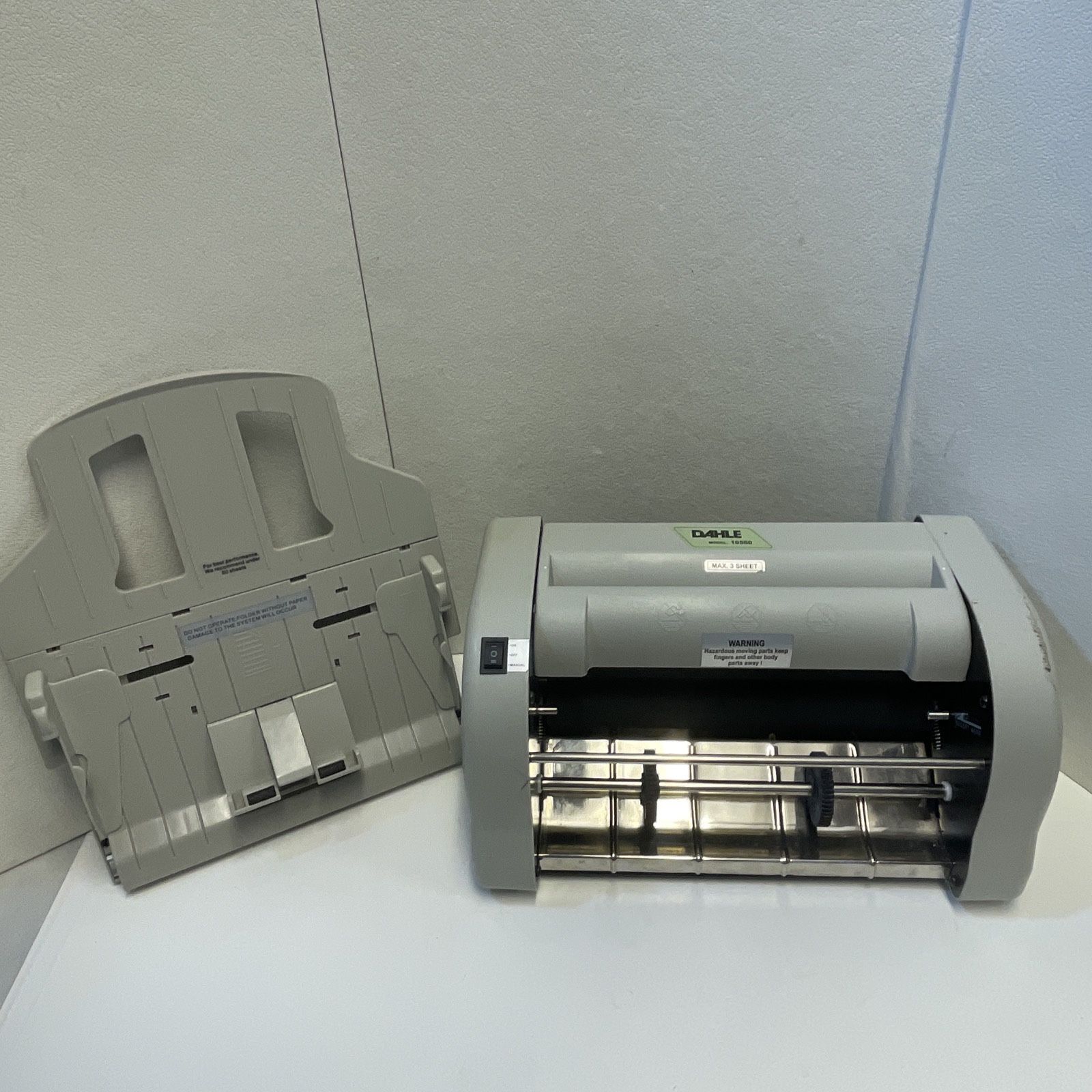 DAHLE 10560 High Speed Paper Folder - No Folding Trays - READ - Tested