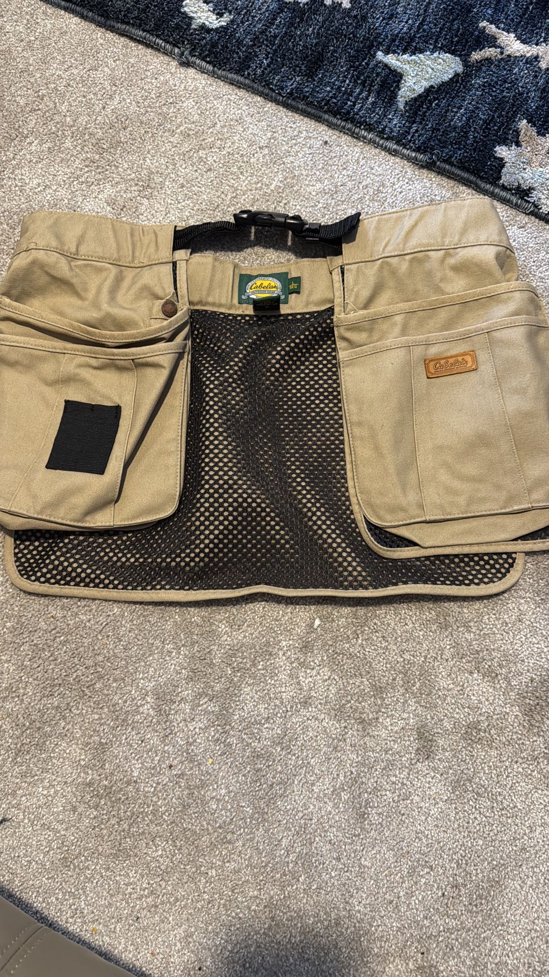 Cabela’s Fishing 25$ Size Large New