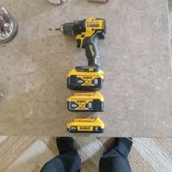 Dewalt Cordless Drill With 3 Batteries 