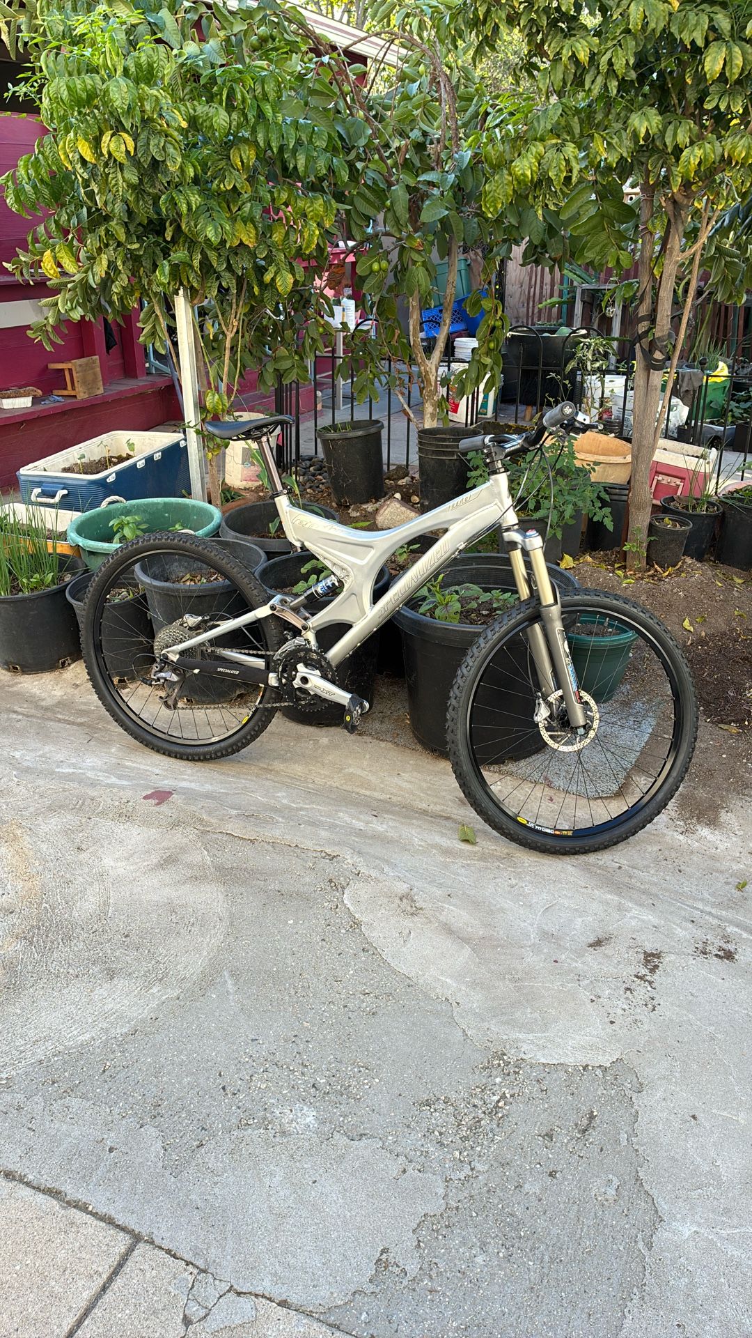 SPECIALIZED ENDURO PRO