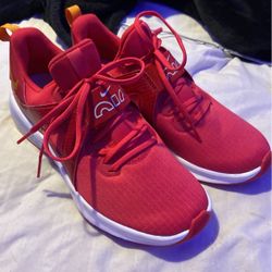 Size 7 Women’s Nikes