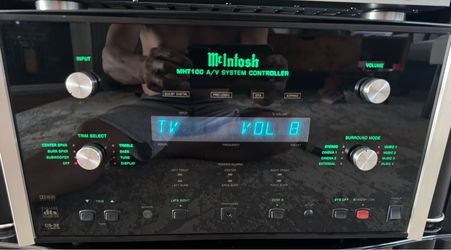 McIntosh  MHT 100 7 Ch Preamp/Amp. Working but need REPAIR