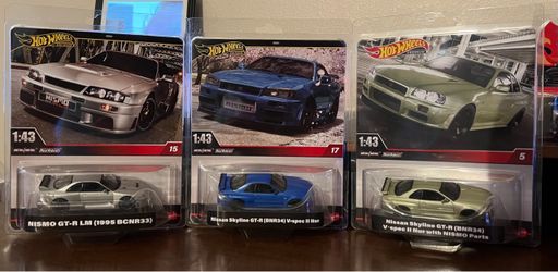Hot Wheels Nissan skyline 1:43 Set of 3