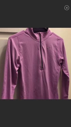 Nike dry element long sleeve running shirt in size XS
