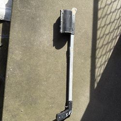 Inverted paint can sprayer