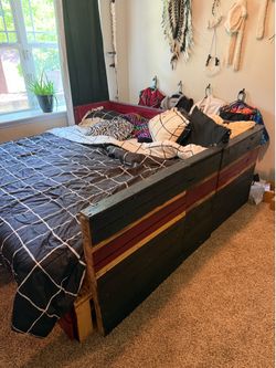 King Size Pallet Bed with Storage ($2000 retail!)