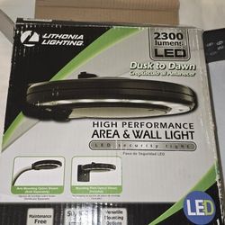 Dusk To Dawn LED Security Light & Mounting Arm 