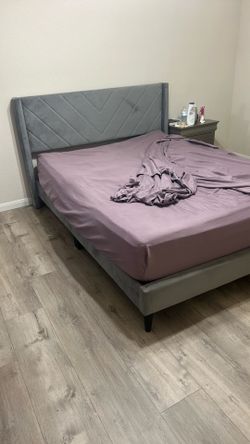 Queen Bed