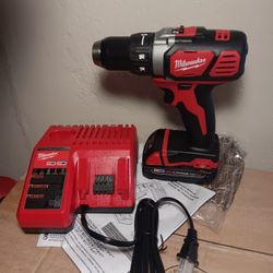 Milwaukee M18 Cordless Drill Kit 