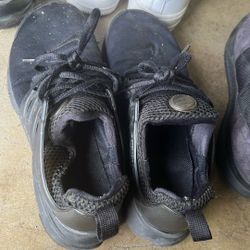 NIKE Air Presto (Size 4.5)