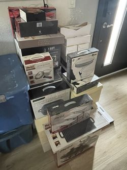 gifts, kitchen dishes