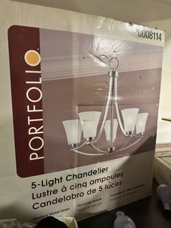 Brand new 5-light chandelier
