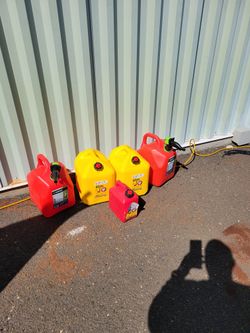 Gas And Fuel Cans 