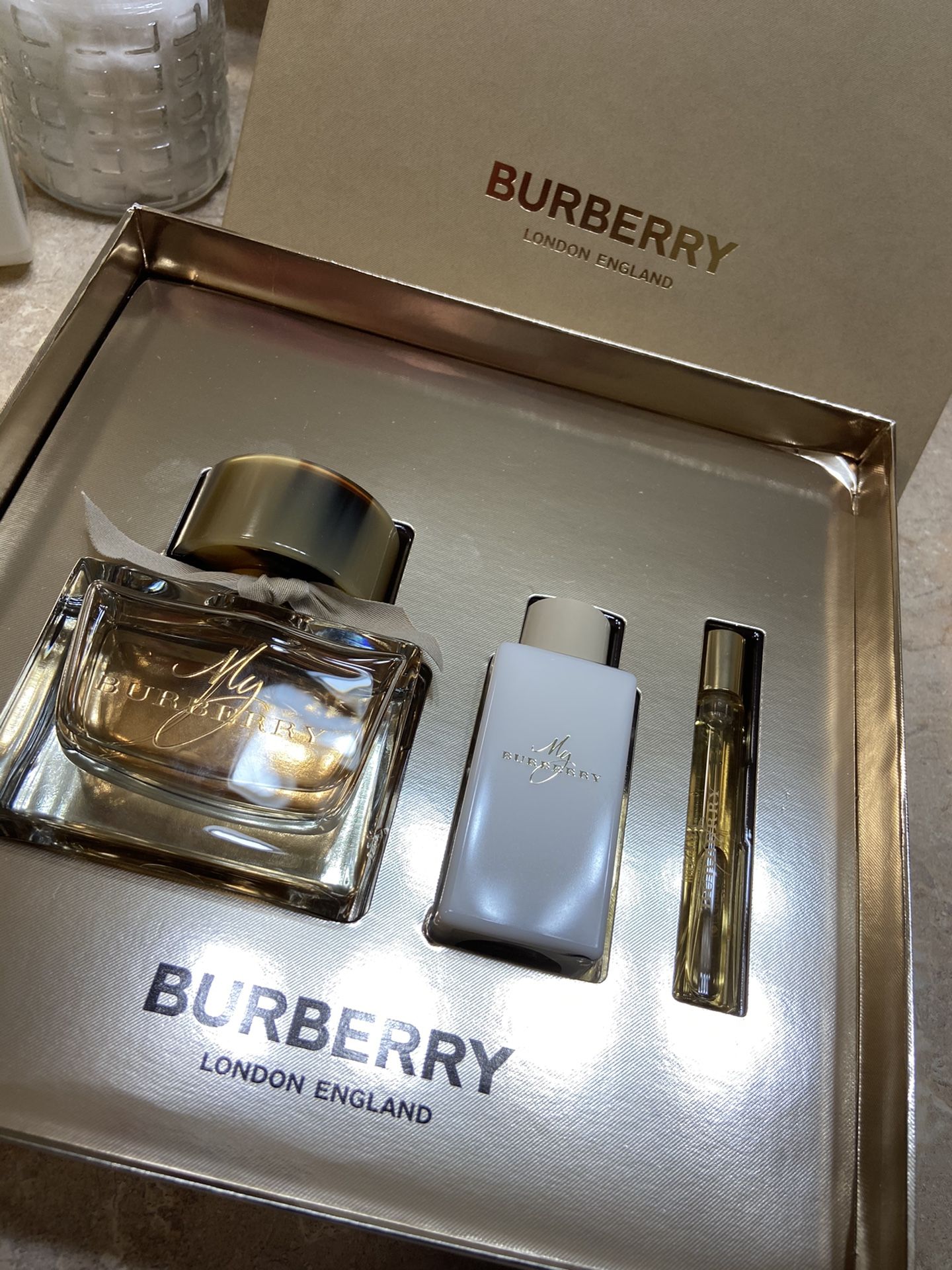 Brand new Original Burberry perfume set for girl