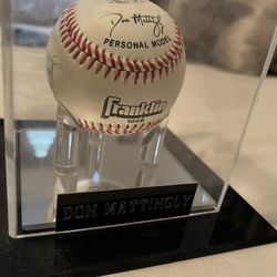 Don Mattingly Autographed Ball In Display Case