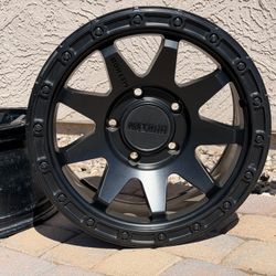 Method Race Wheels - 18x9 | 5x150 | 18x5.75” (Like New)