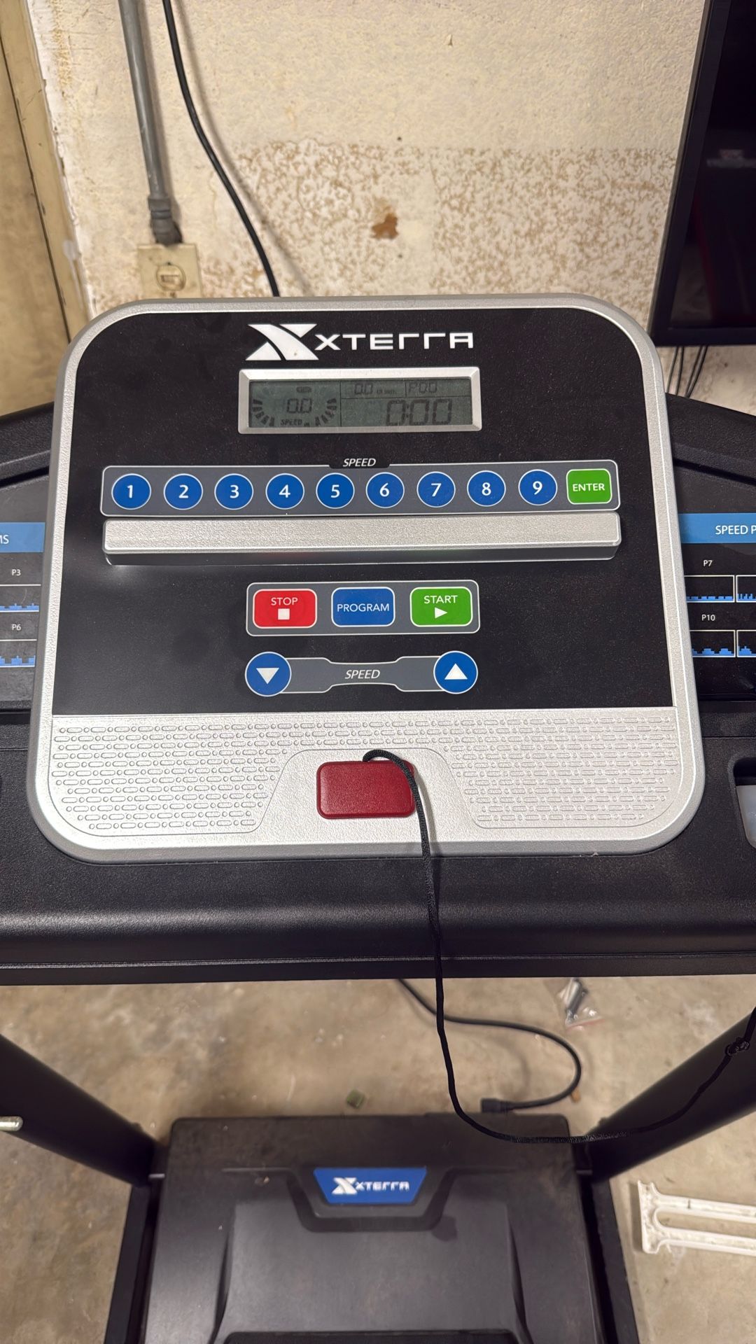 Xterra TR150 Folding Treadmill – Excellent Condition • Hardly Used