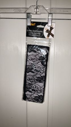 Long Fingerless Lace Gloves