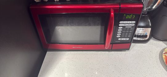 Moving Sale – Everything Must Go! (Everett)