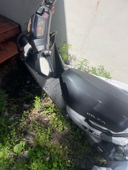 150cc scooter